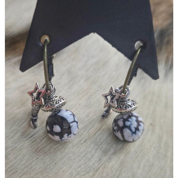 Mini boot dangle earrings - Picture 1 of 2
